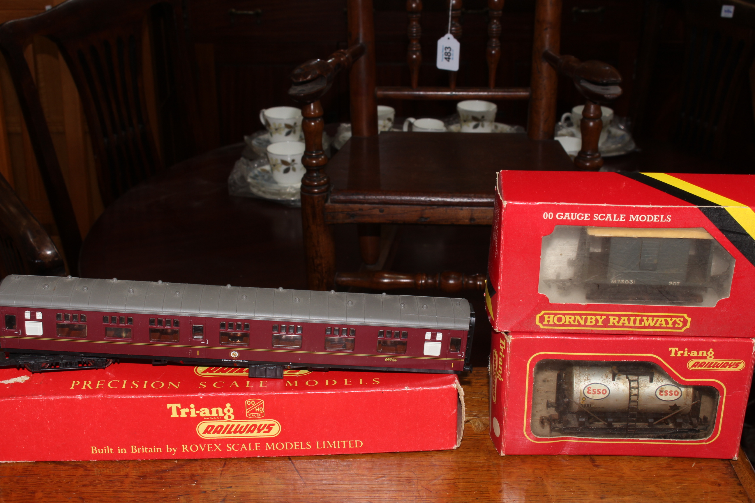 Four boxes of Triang railway accessories and four boxed sets (sold as seen). - Image 5 of 11