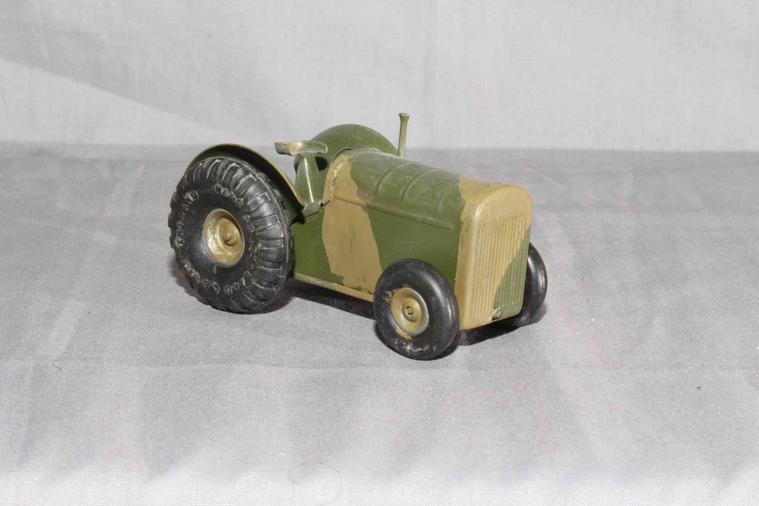 Triang Minic 83M CF clockwork tinplate Farm Tractor. Excellent unboxed, clockwork motor works.