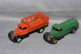 Post War Dinky 25d Tanker with green hubs,