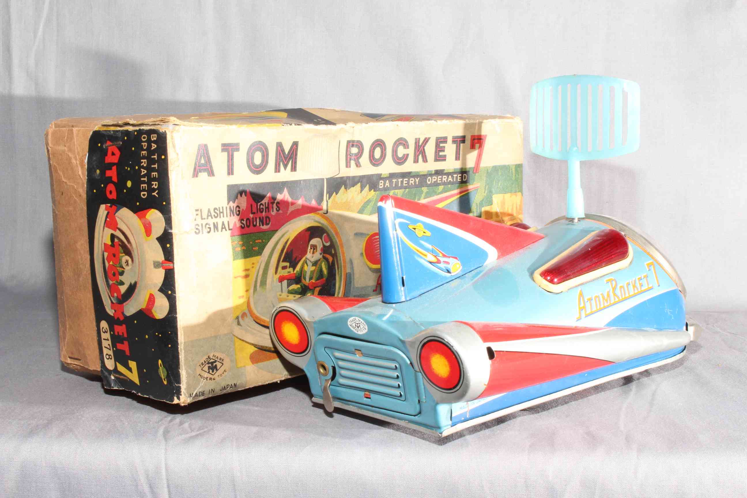 TM Toys (Masudaya) battery operated tinplate Atom Rocket 7. - Image 2 of 2