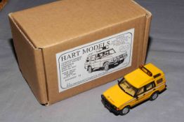Hart Models White metal and resin HT36 Land Rover Discovery AA Road Services.
