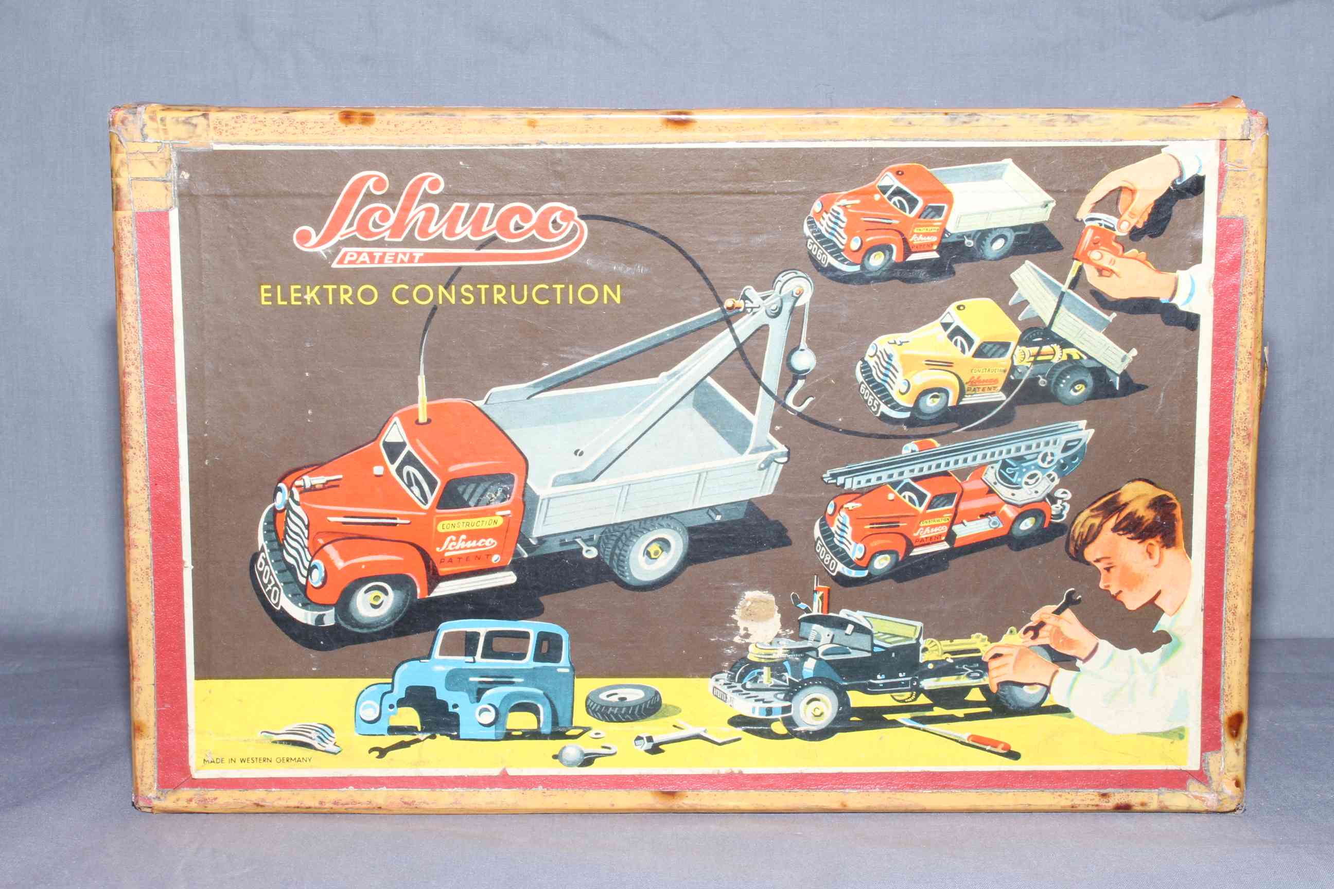 Schuco Electro Construction Truck complete with accessories. Paint loss to top of bonnet and roof. - Image 2 of 2