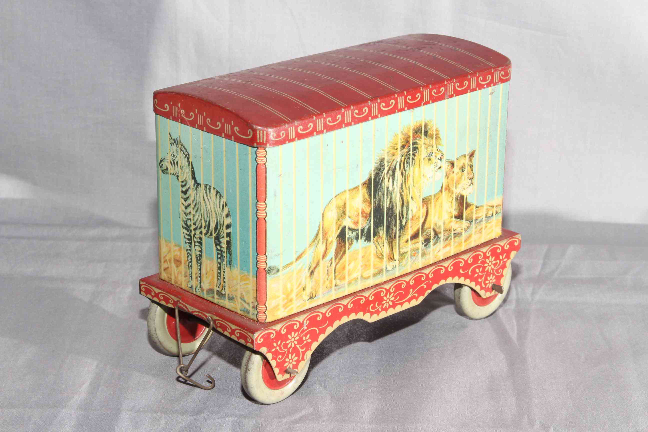 Crawfords Biscuit Tin in shape of Circus Animal Cage Trailer. Excellent. - Image 2 of 2