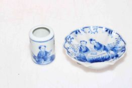 Chinese blue and white shell dish, 9cm across, and tiny vase (2).