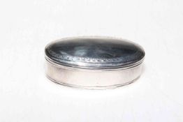 Hester Bateman silver snuff box, the hinged lid with bright cut border, London 1790, 7cm across.