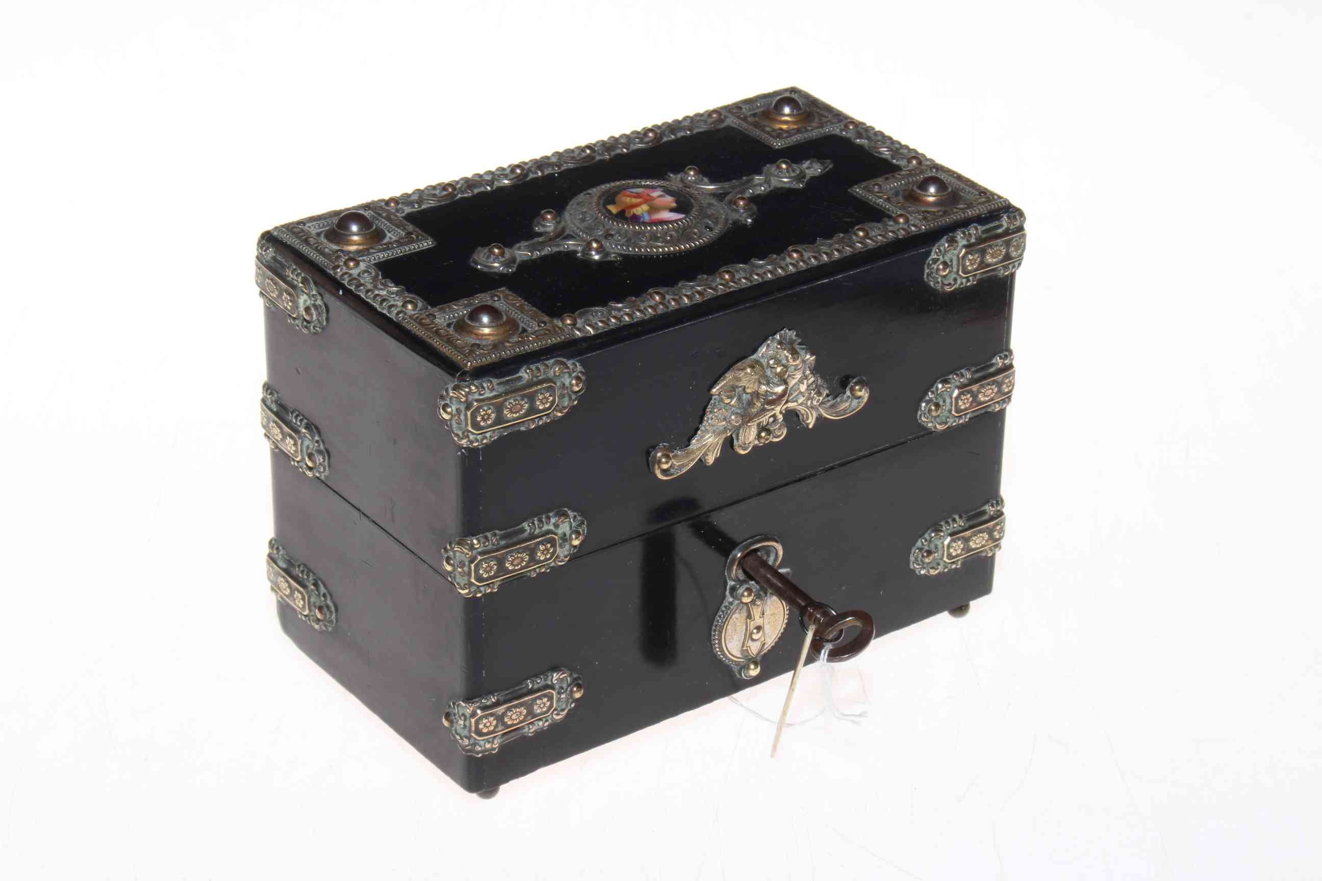 Fine Continental perfume casket, the interior with two gilt decorated bottles, - Image 2 of 3