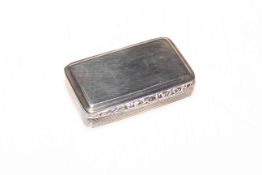 George IV silver snuff box by Tho. Shaw, Birmingham 1829, 7cm across.