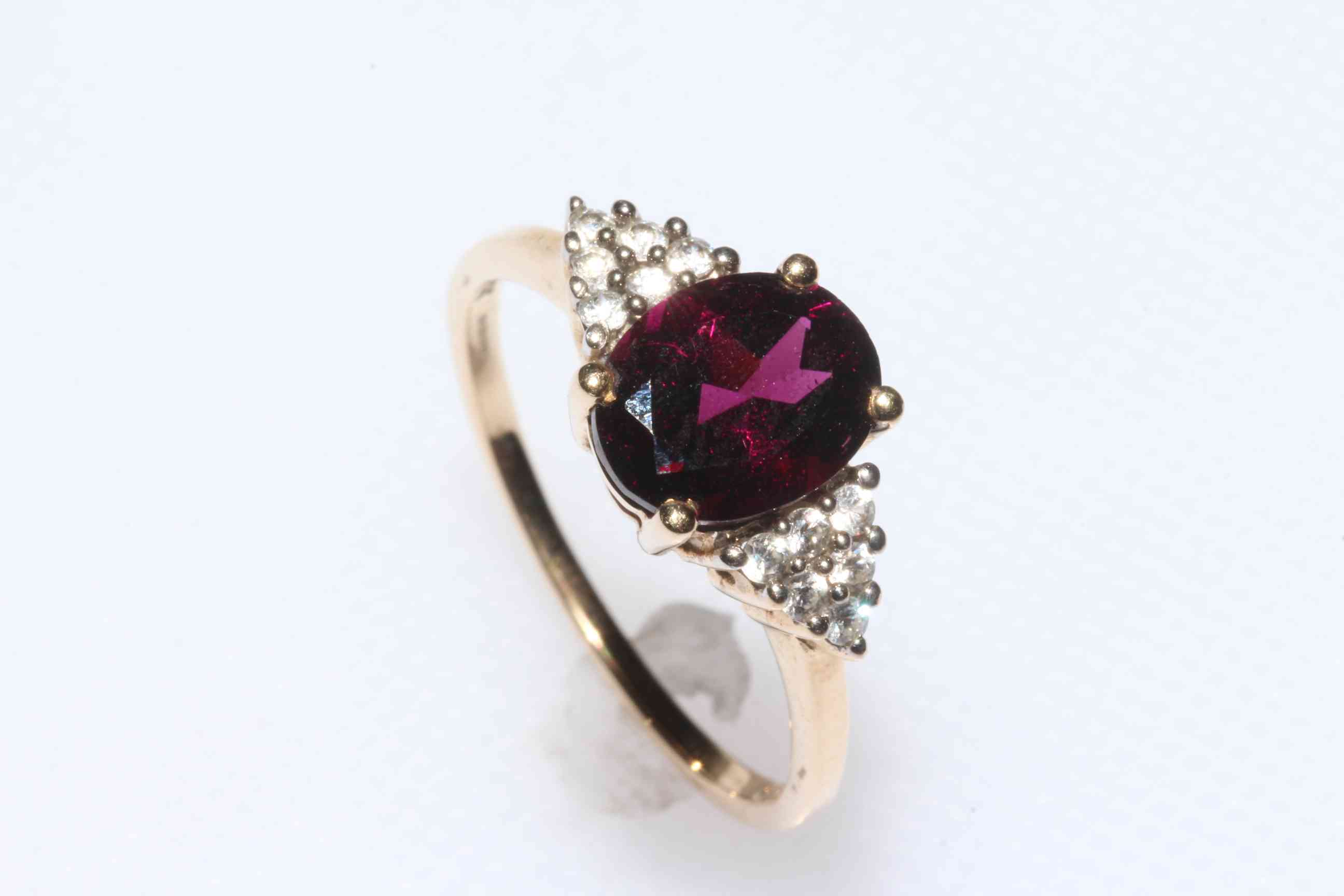 Rajasthan garnet and zircon 9k gold ring, size P/Q, with certificate.