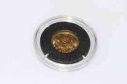 1998 QEII Guernsey five pounds 1/25 oz gold coin - lustre.