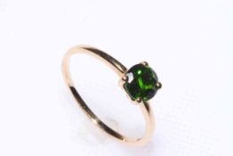 Chrome Diopside 9 carat gold ring, size P/Q, with certificate.