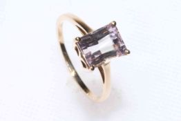 10k gold Kunzite ring, octagon cut 2.78 carat, size Q, with certificate.