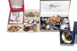 Collection of jewellery including silver and Lanro vintage watch.