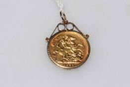 A good example of a 1895 Queen Victoria gold sovereign in pendant mount.