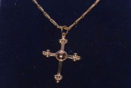 9 carat gold cross pendant with chain necklace, 44cm length.
