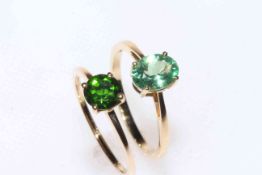 Chrome Diopside 9 carat gold ring, size P/Q, with certificate,