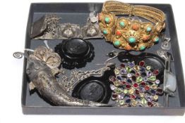 Small box of jewellery including Chinese bangle, reticulated fish, etc.