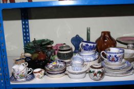 Selection of Victorian and later porcelain including Wedgwood leaf moulded dessert plates,