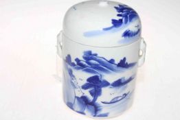 Chinese blue and white storage jar with lid and cover, 19cm.