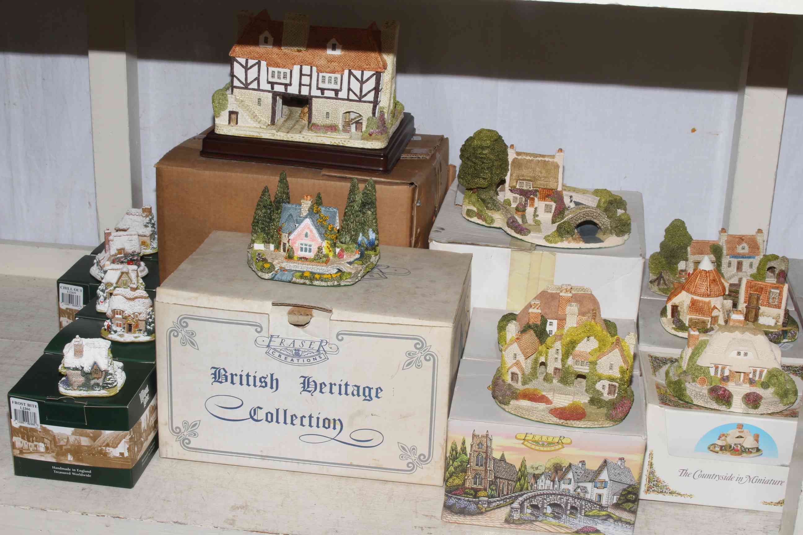 Collection of Fraser Creations and Lilliput Lane Cottages, all boxed, - Image 3 of 3
