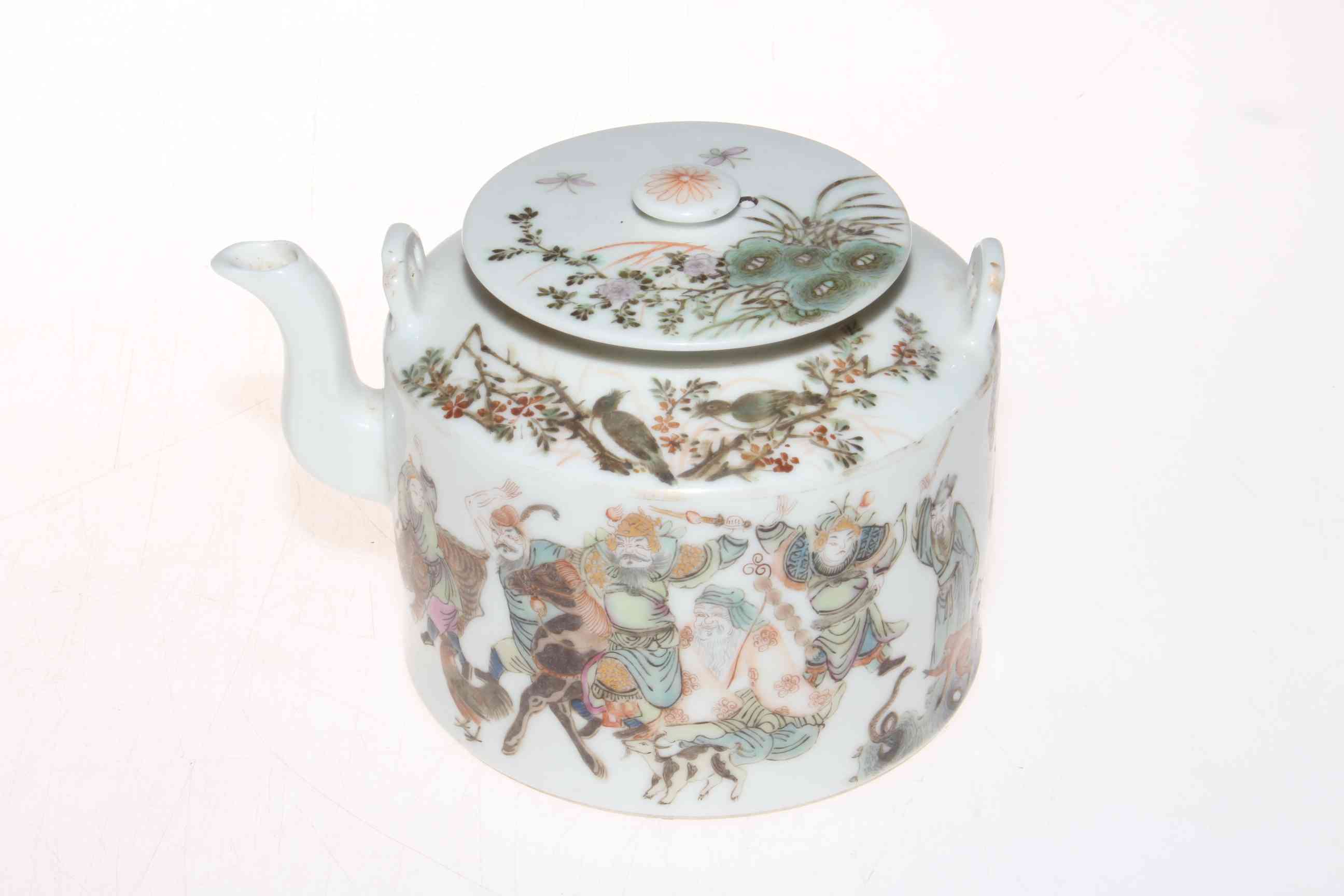 Chinese teapot with figure decoration. - Image 2 of 3