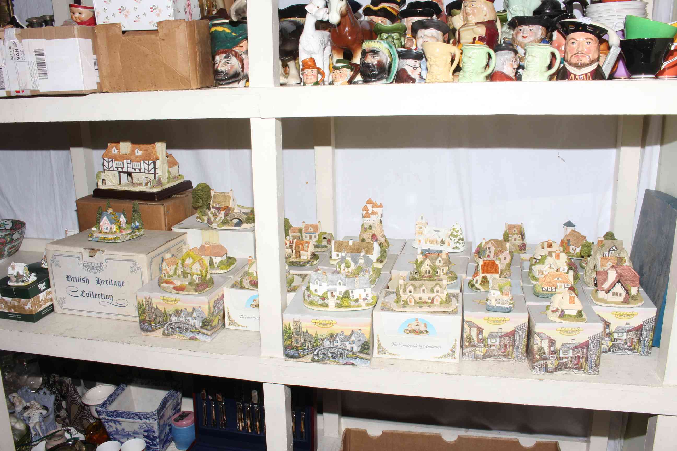 Collection of Fraser Creations and Lilliput Lane Cottages, all boxed,