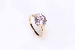 9k gold kunzite and diamond ring, size P/Q, with certificate.