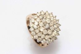 Diamond multi-stone cluster 9 carat gold ring, size P.