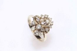 18 carat gold fifteen stone diamond foliate design ring, size P.