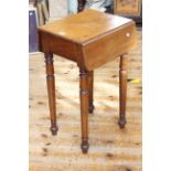 Small 19th Century mahogany drop leaf occasional table on turned legs,