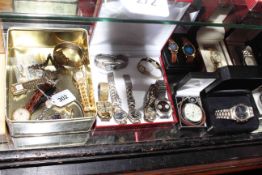 Interesting collection of twenty two watches, some vintage models.