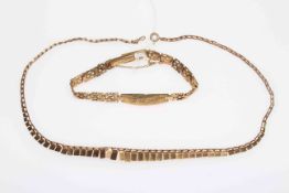 9 carat gold signet bracelet and 9 carat gold necklace (2).
