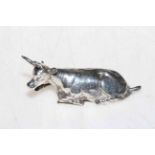 Chester import hallmarked silver cow snuff box bearing Berthold Muller mark, circa 1903, 6.