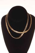 14k gold shaped link necklace, 76cm.