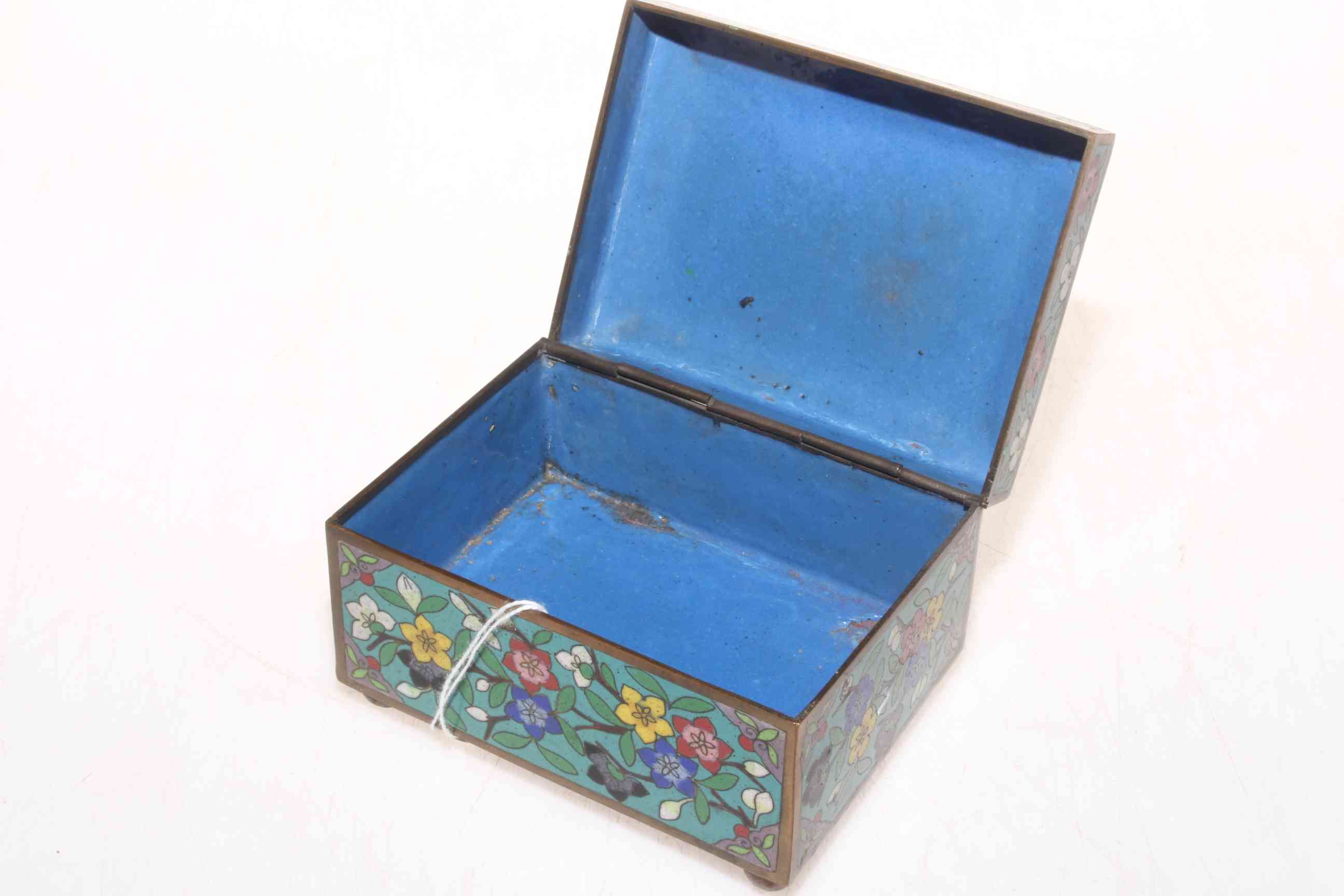 Cloisonne box, the lid with children playing hide and seek, 72cm wide. - Image 3 of 3