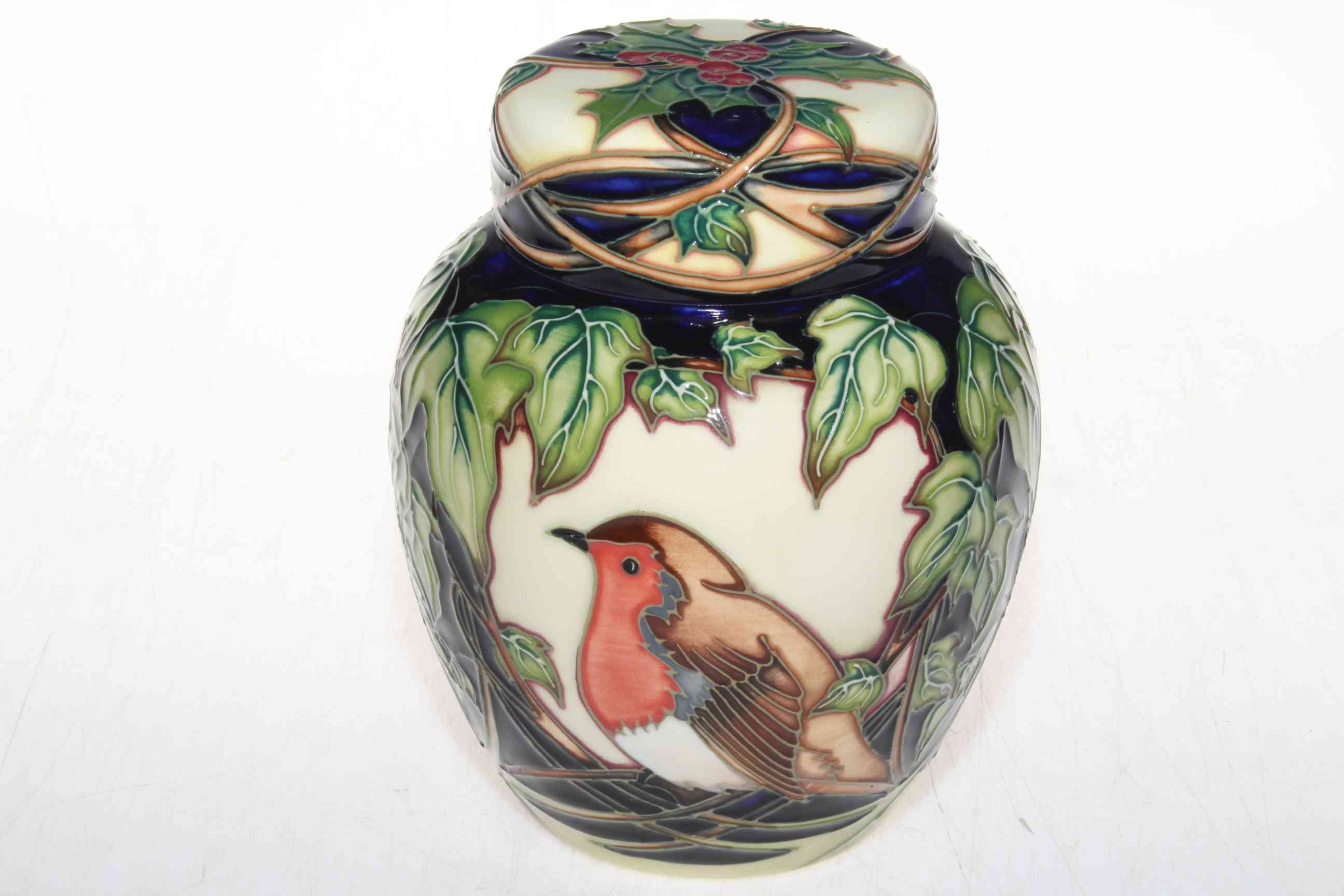 Moorcroft limited edition Robin ginger jar by Philip Gibson, 7/75, 16cm, with box. - Image 2 of 4
