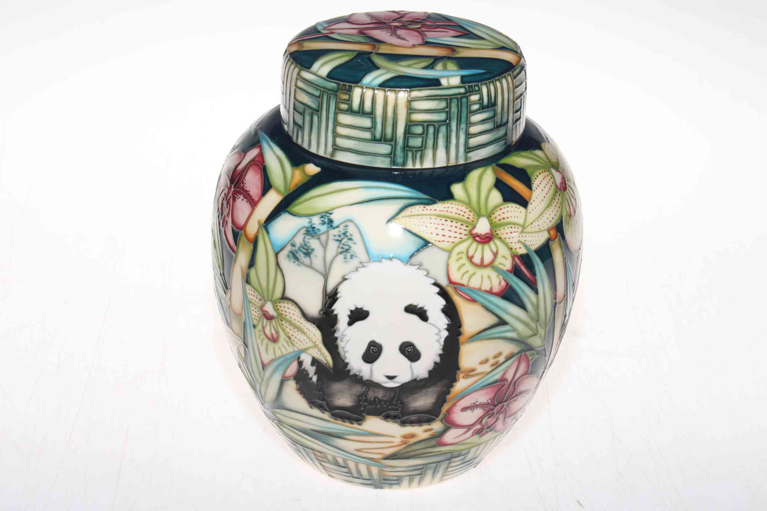 Moorcroft limited edition Pandas ginger jar by Sian Leeper, 132/150, 20cm, with box.