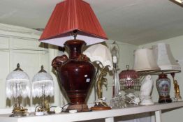 Collection of nine assorted table lamps.