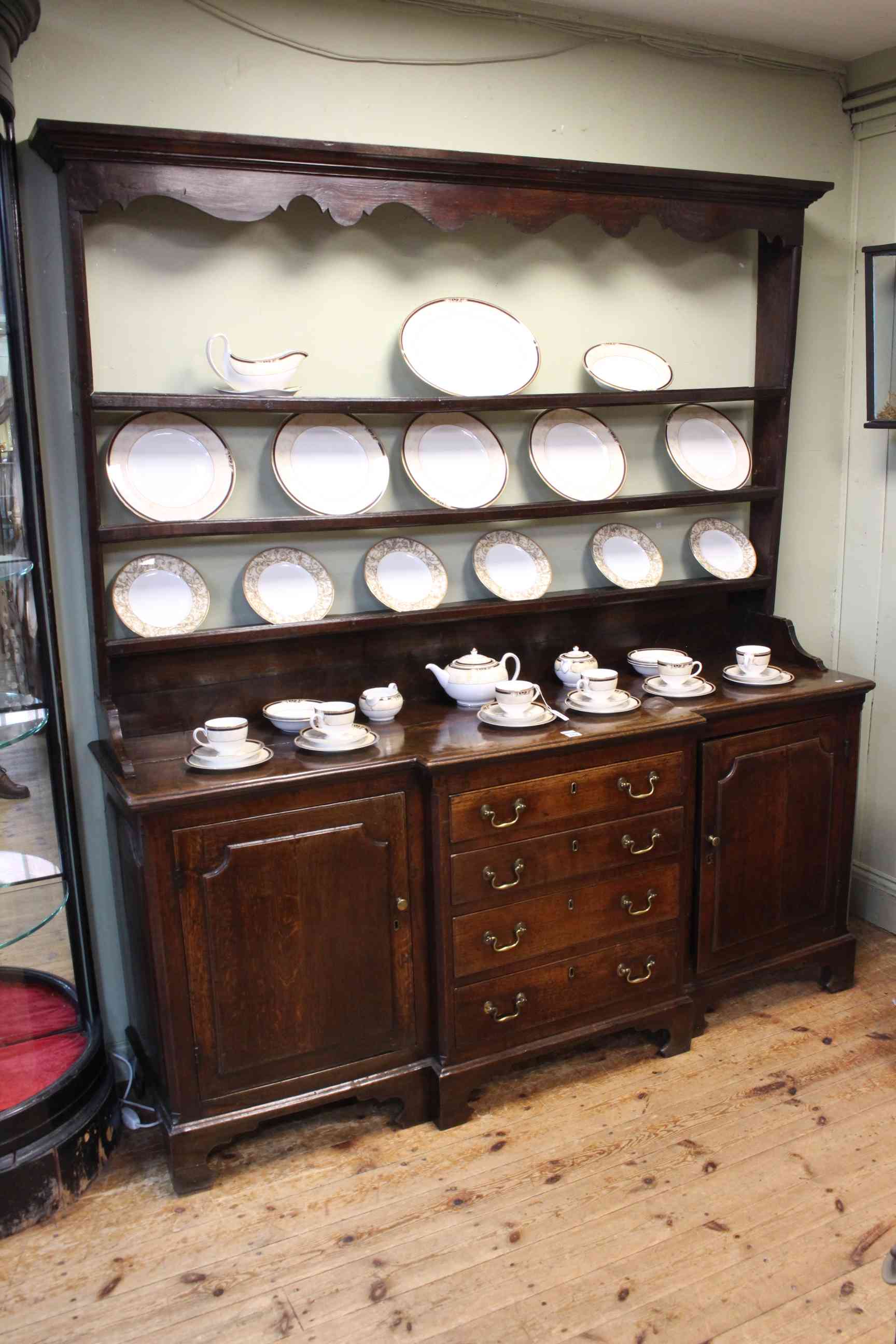 George III oak dresser and rack,