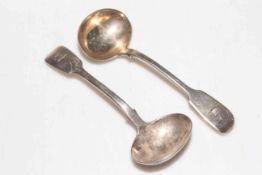 W.R. Smily silver pair of sauce ladles, fiddle pattern, London 1844.