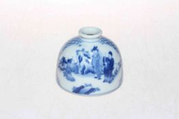 Chinese blue and white brush washer, 10cm diameter.