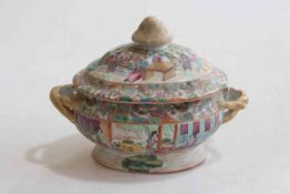 Chinese sauce tureen and cover with Cantonese decoration.