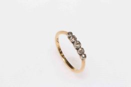 Diamond five stone 18 carat gold ring, size L.