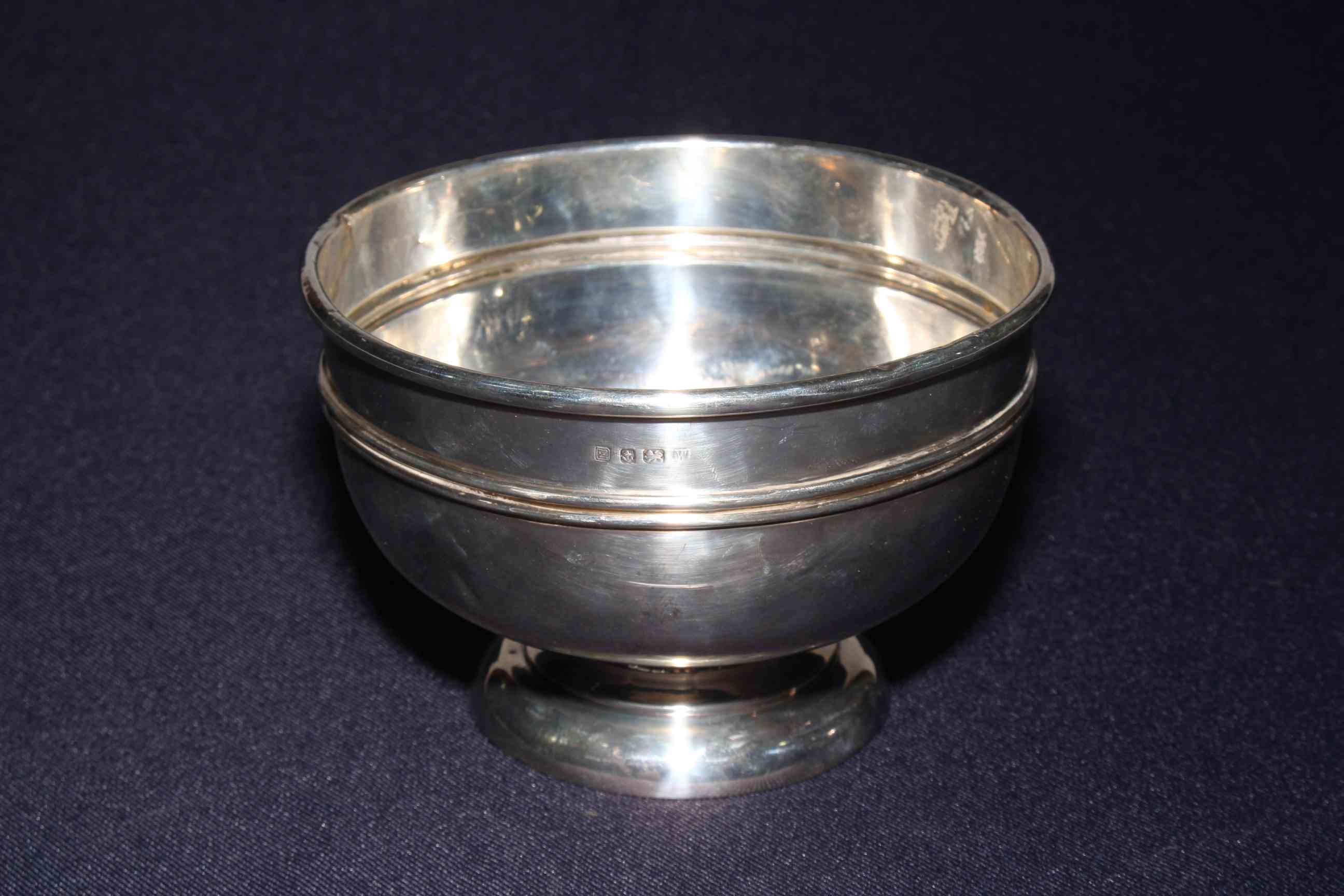 Small silver rose bowl, Birmingham 1921, 15cm diameter.