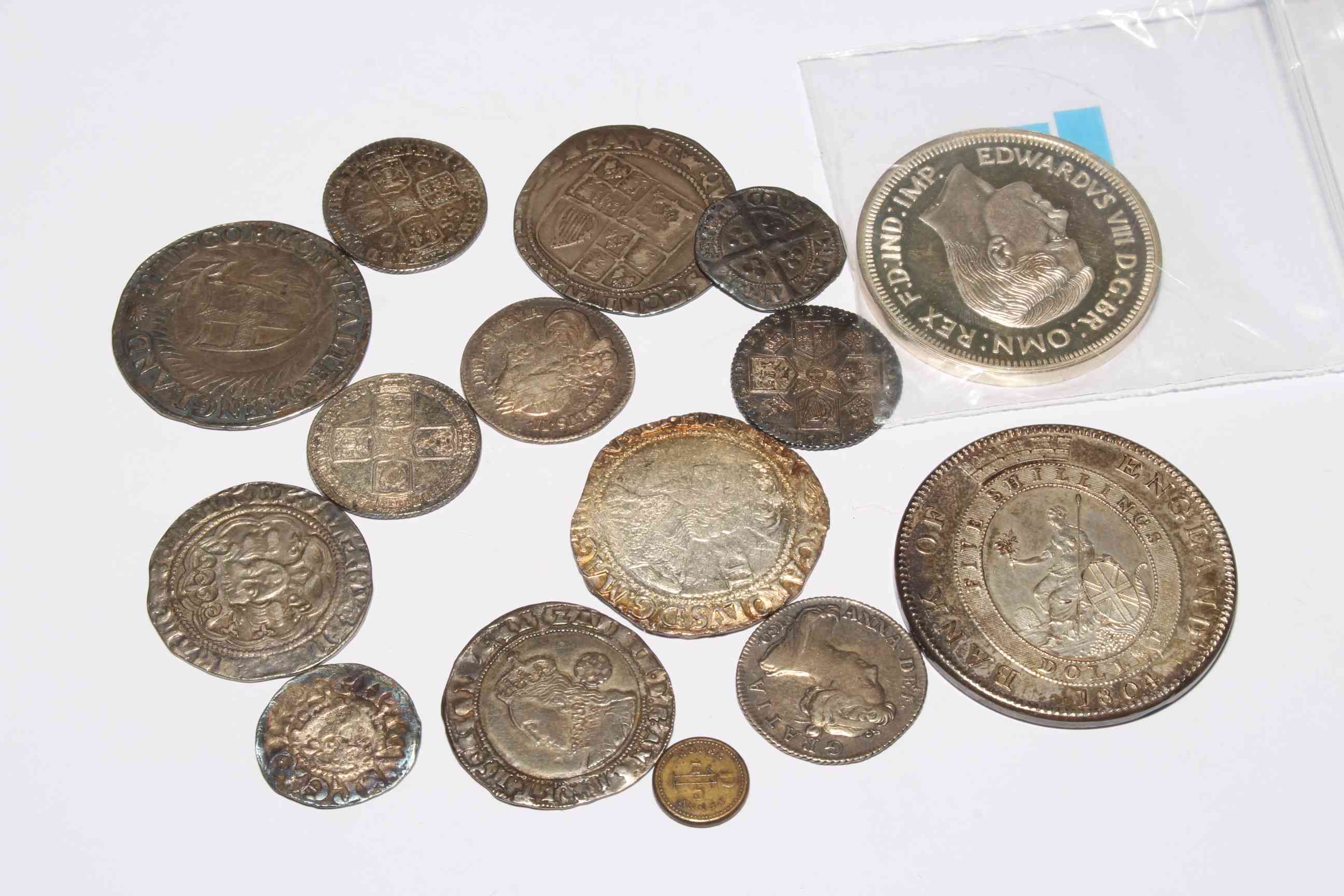 Early collection of coinage including 1651 shilling commonwealth, Edward IV groat? 1575 6d, 1677 6d,