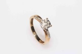 Diamond cluster 9 carat gold ring, size O/P.