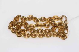 18 carat gold chain link necklace, with alternate textured and plain links, 42cm length.