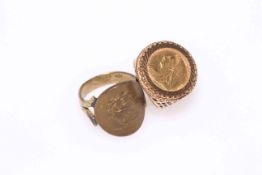 Victoria gold sovereign 9 carat gold ring, together with coin ring (2).