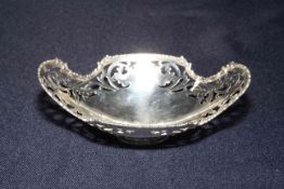 Mappin and Webb silver pierced bon dish, London 1930, 14.5cm across.