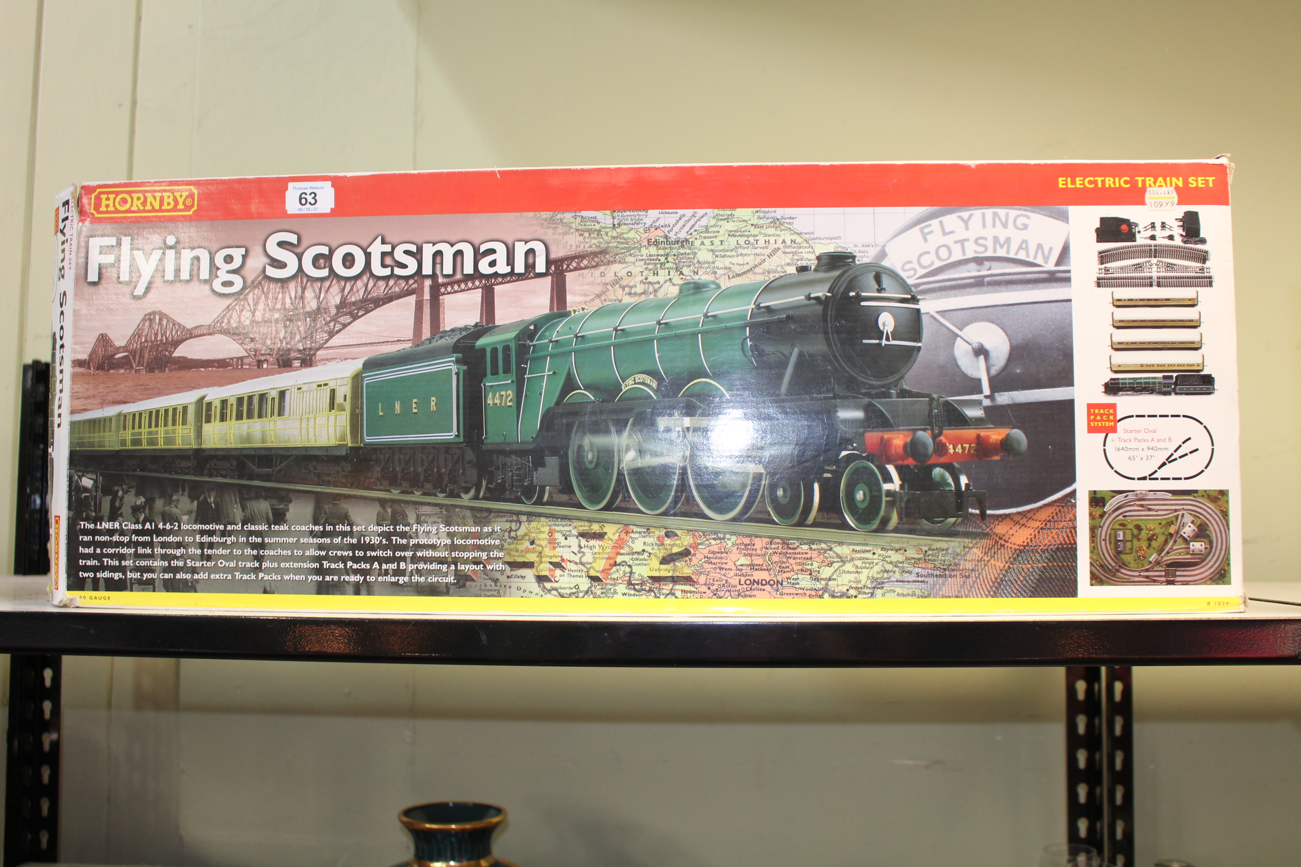 Hornby Flying Scotsman electric train set in box.