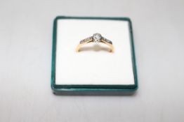 18 carat gold and platinum diamond ring, size M.